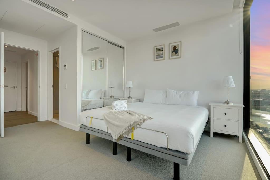 Wake Up In Front Of Water Bay Beckons- 2B2B1C Apartment Melbourne Ngoại thất bức ảnh