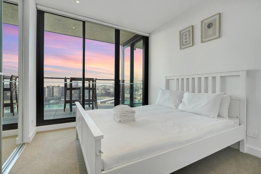 Wake Up In Front Of Water Bay Beckons- 2B2B1C Apartment Melbourne Ngoại thất bức ảnh
