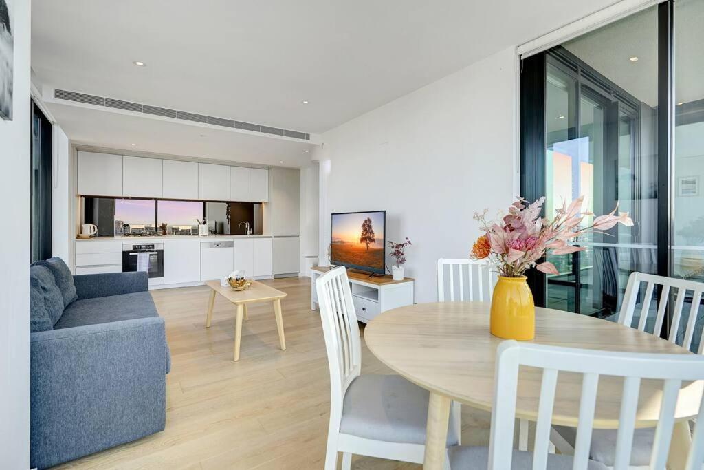 Wake Up In Front Of Water Bay Beckons- 2B2B1C Apartment Melbourne Ngoại thất bức ảnh