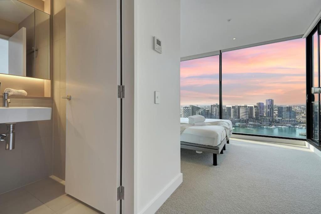 Wake Up In Front Of Water Bay Beckons- 2B2B1C Apartment Melbourne Ngoại thất bức ảnh