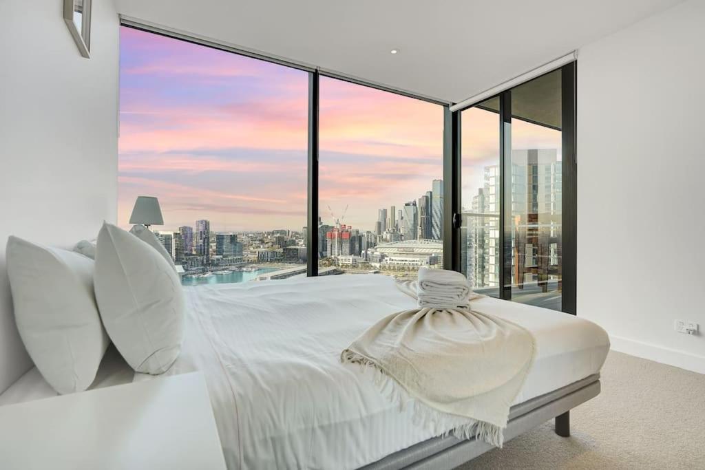 Wake Up In Front Of Water Bay Beckons- 2B2B1C Apartment Melbourne Ngoại thất bức ảnh